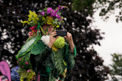 Green-stilt-people-2
