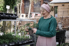 Shopping-for-plants-1